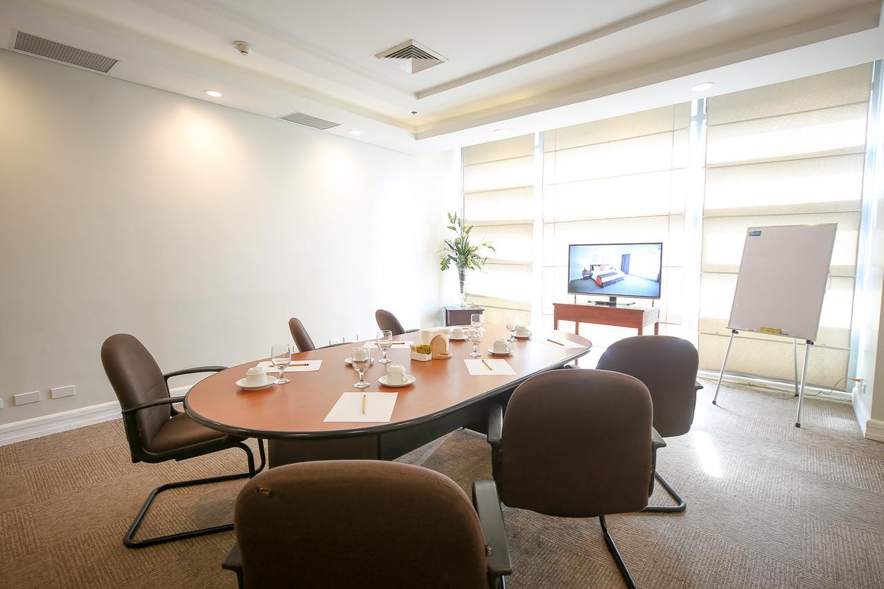 סן פדרו מקאטי Infinity Tower Suites מראה חיצוני תמונה